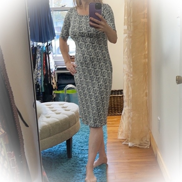 💕New With Tag Lularoe Julia Style Dress💕 - Picture 10 of 14